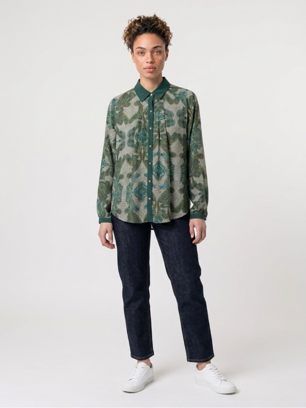 Rue21 Green Paisley Button-Down Shirt with Teal Accents